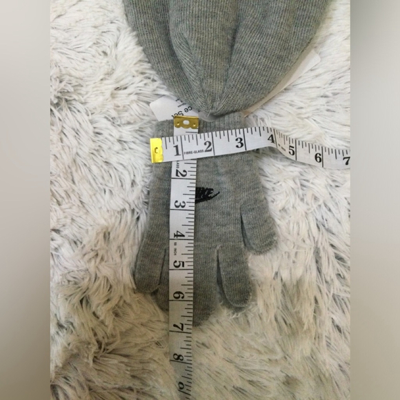 Nike gray with black logo hat and glove set unisex youth NWT - Picture 3 of 9